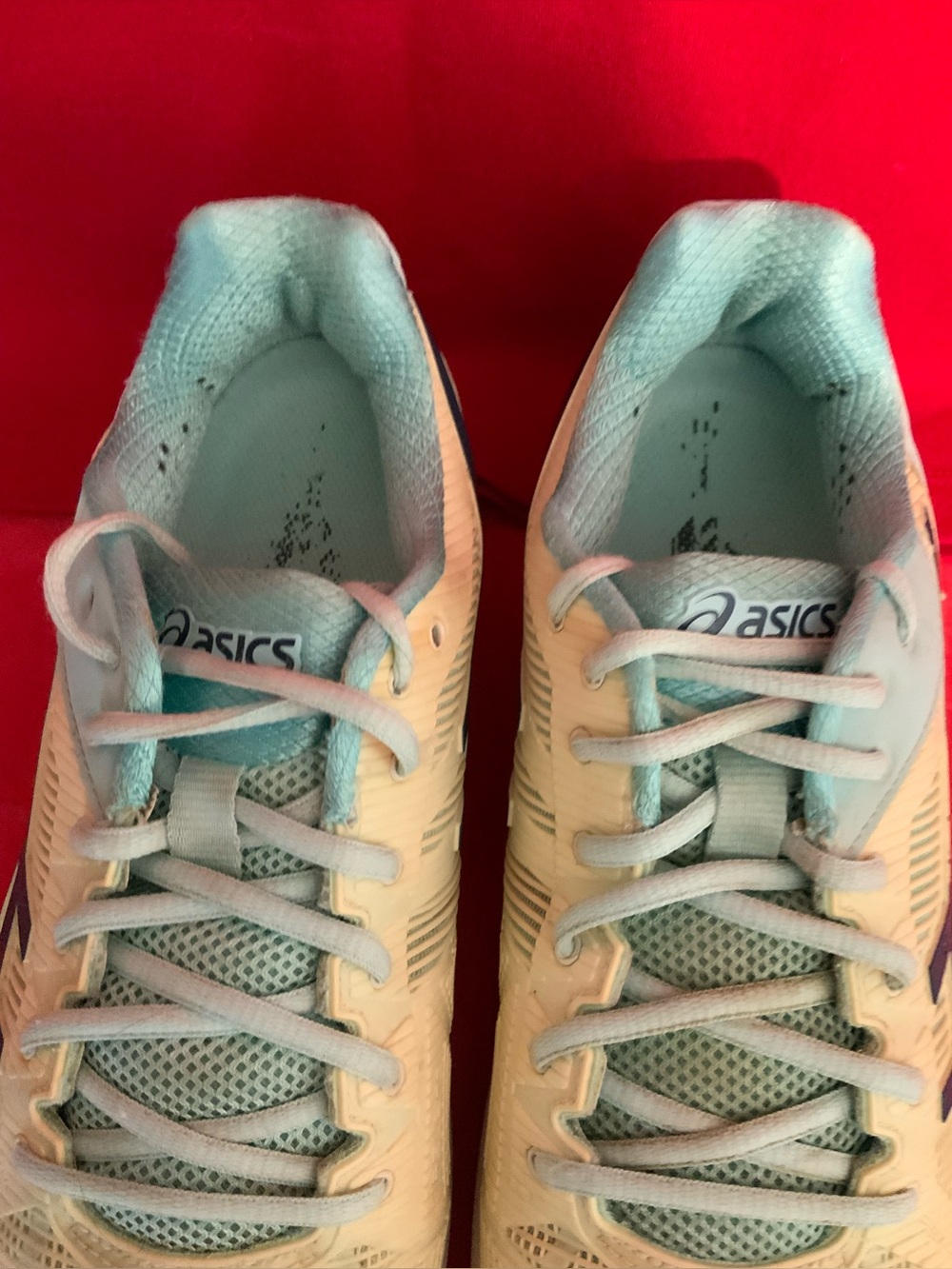 ASICS - Picture 6 of 11